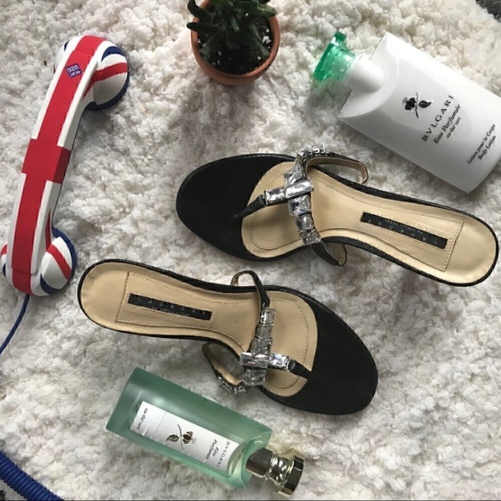 LAUNDRY BY SS:Sexy Black 3.5" Heels w/ rhinestones